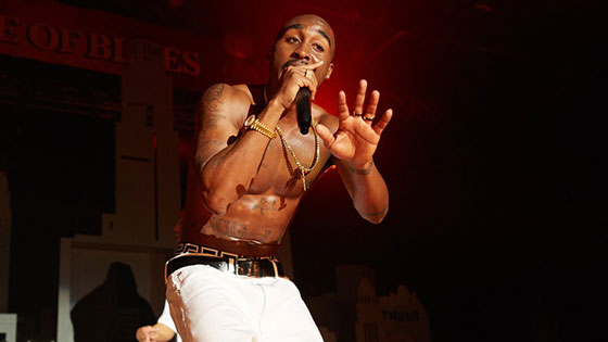 tupac-eyez-me